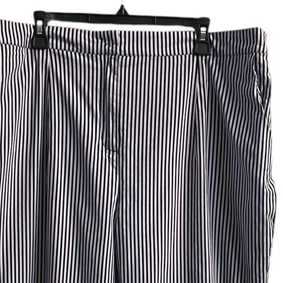 Lane Bryant Women's Navy Blue and White Stripes Spring Summer Plus Size 22 - Picture 3 of 5